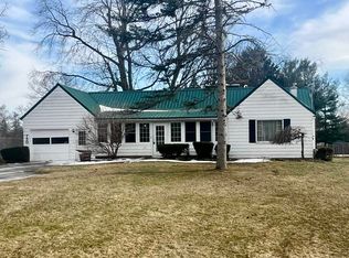 750 Scharrer Dr, Flushing, MI 48433