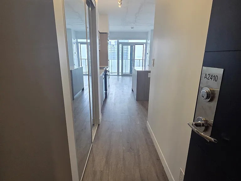 22 Hughson St N #2410A — Photo 2