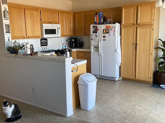 3rd image of 12701 Biscayne Ave