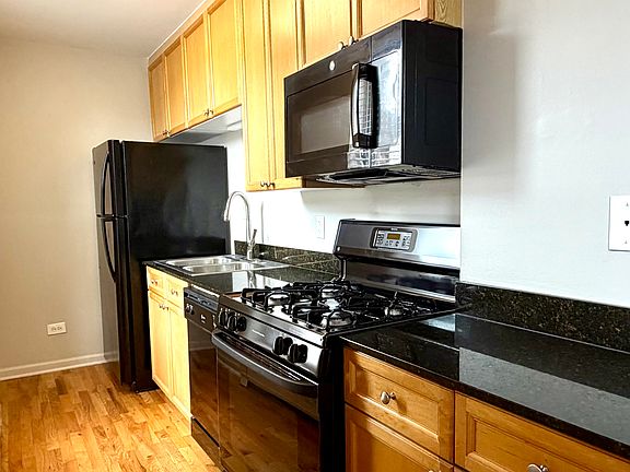 3rd image of 800 W Lill Ave APT 101