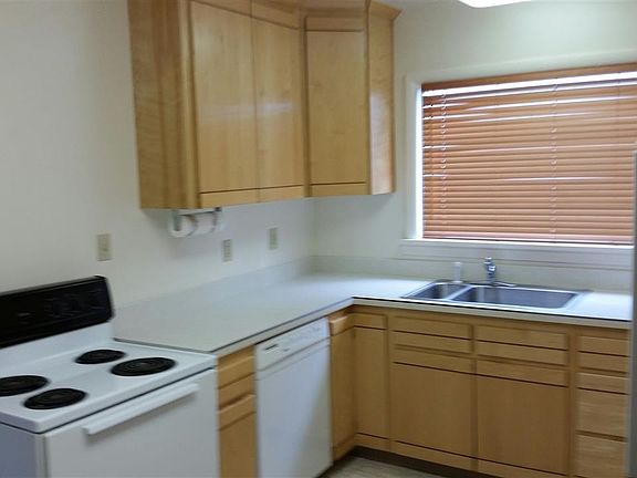 4th image of 513 South Ave W