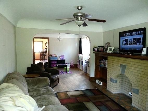 4th image of this home