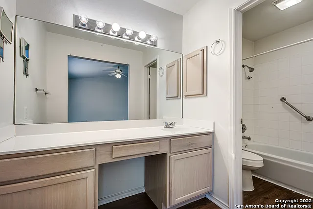 6063 Bantry Bay — Photo 19