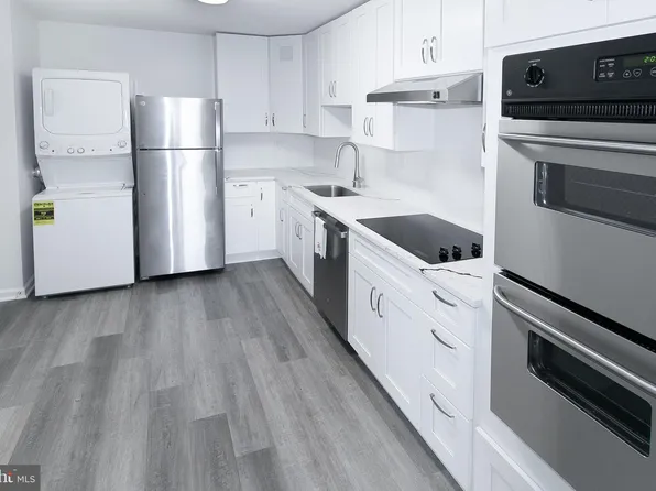 307 Yoakum Pkwy APT 1024, Alexandria, VA 22304