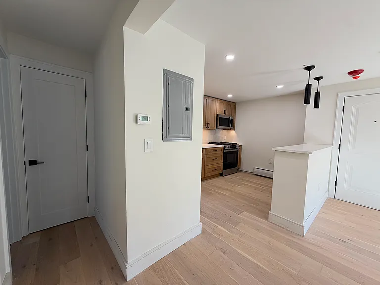 96 Miller Ave #4 — Photo 7