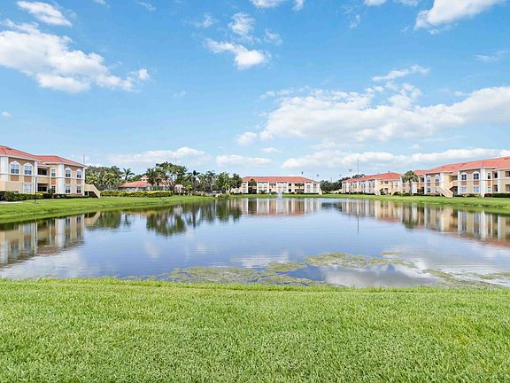 3rd image of 1025 Villagio Cir Unit 206