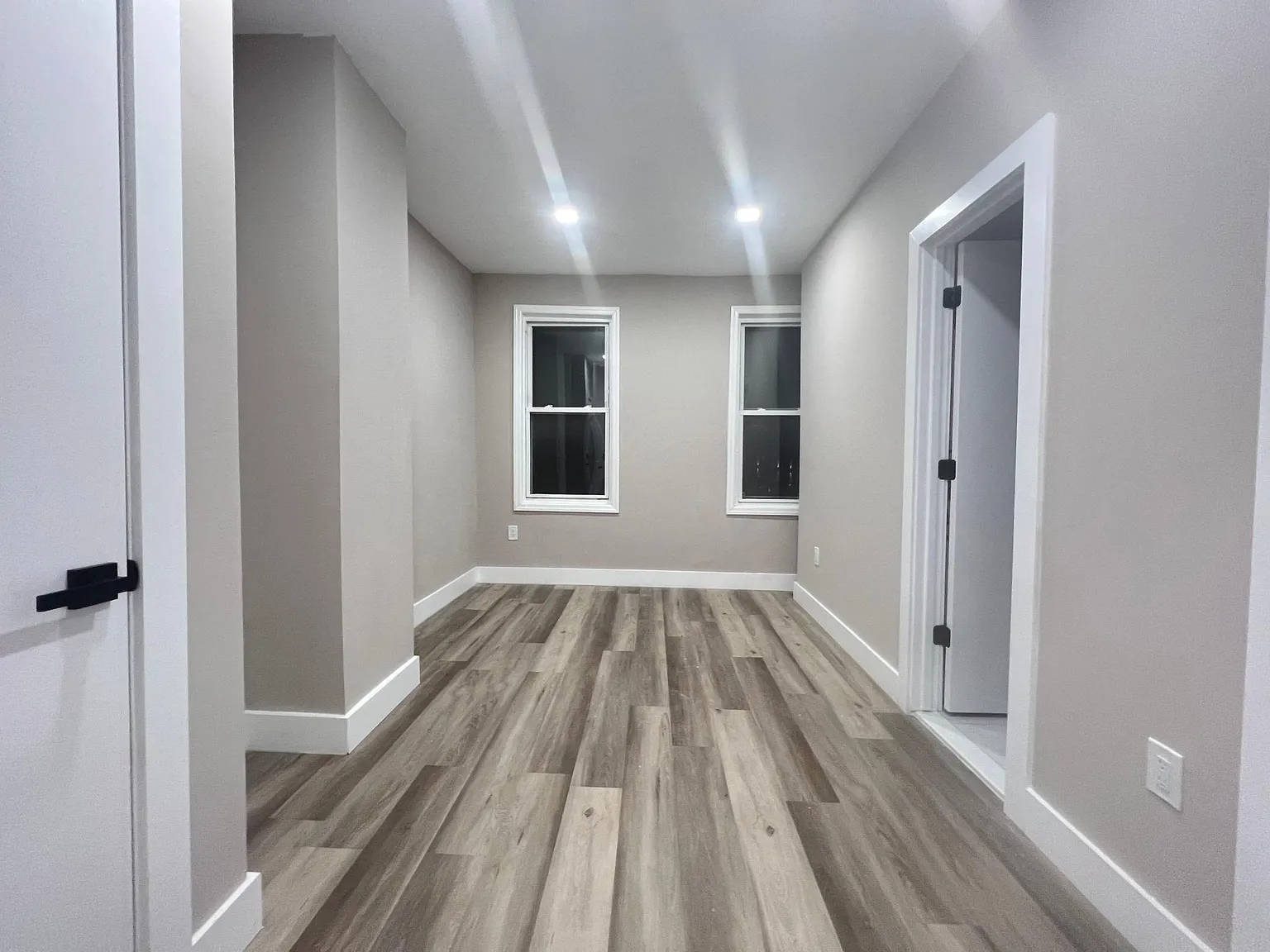 2 bed, 800 sqft, $2,295 — Photo 2