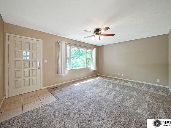 5th image of 4915 Cresthaven Dr