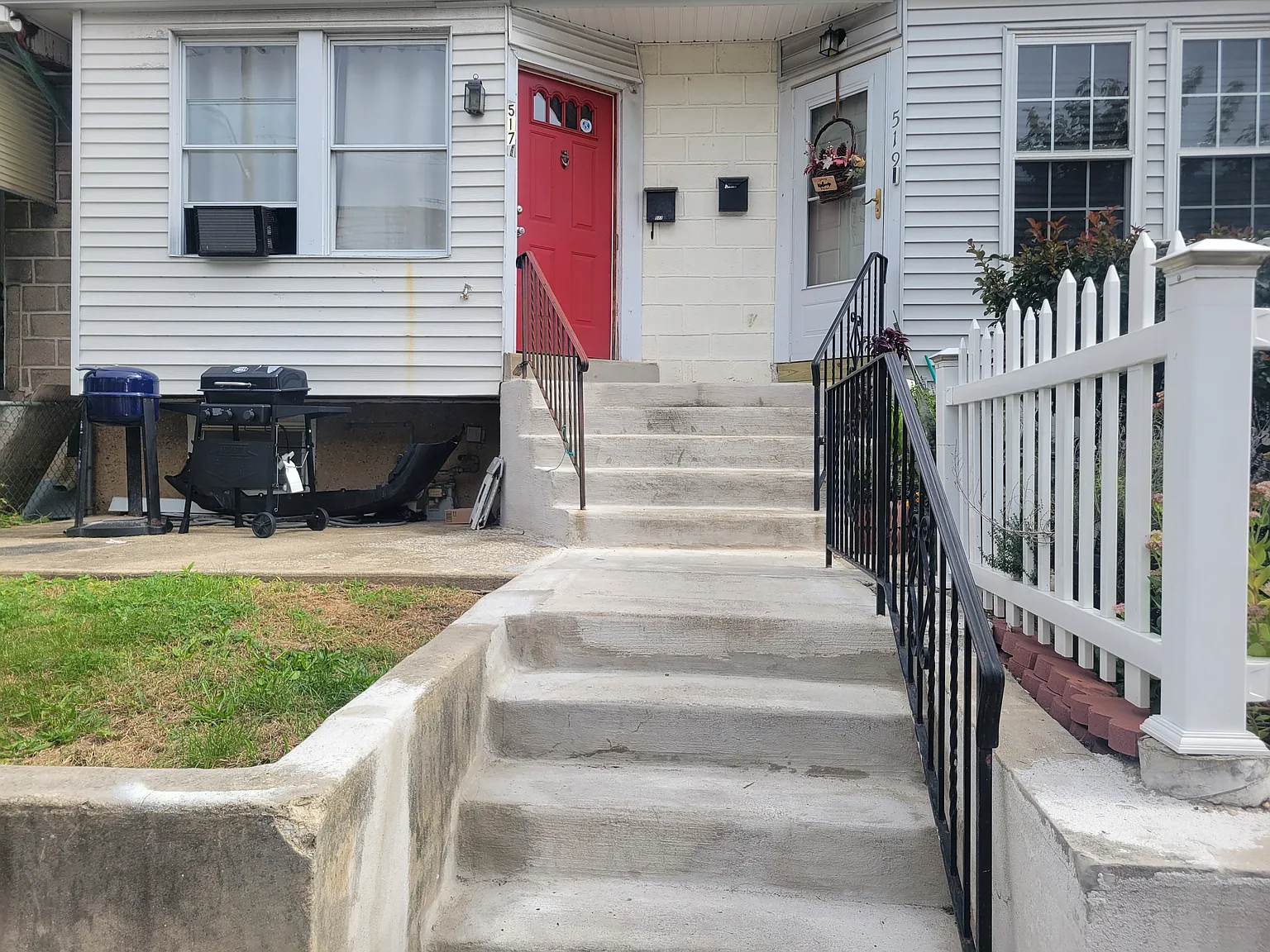 517 Millbank Rd photo 1