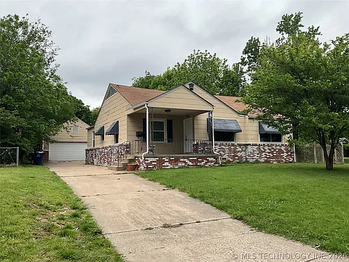 1644 S Knoxville Ave Photo 1