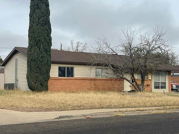 3rd image of 1219 Pueblo St