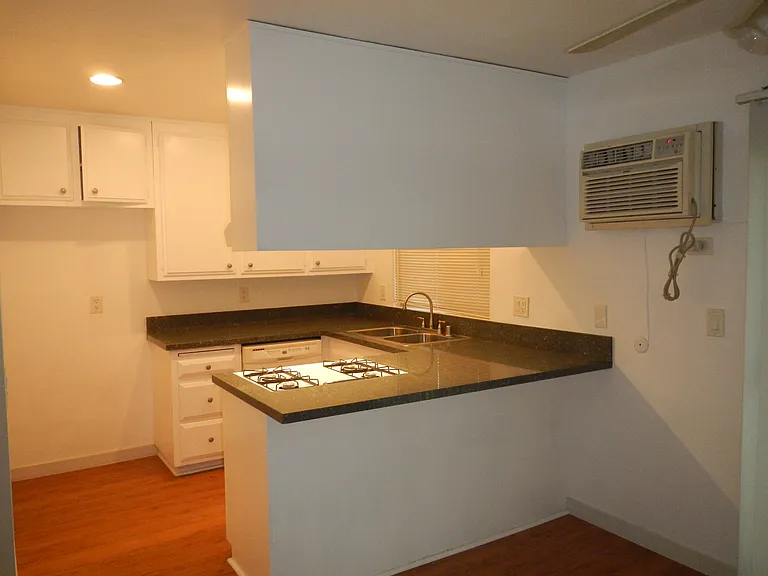 130 S Delano St #2 — Photo 16