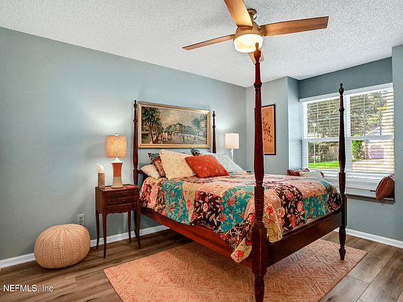 5th image of 11543 SWEETWATER OAKS Drive W