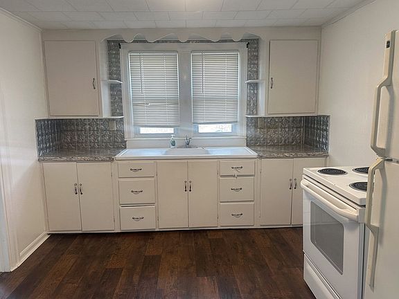 4th image of 1406 Beaumont Ave #1