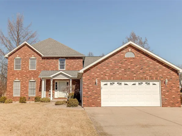 2 Holly Ct, Bethalto, IL 62010