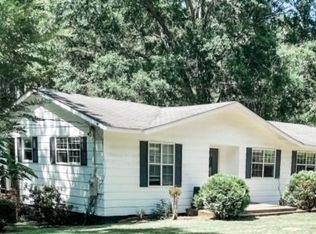 3629 Pine Dr, Lauderdale, MS 39335