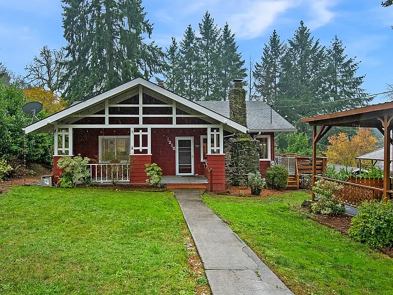 1212 SE Oak Grove Blvd — Photo 16