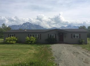 12200 E Kalwies Ln, Palmer, AK 99645