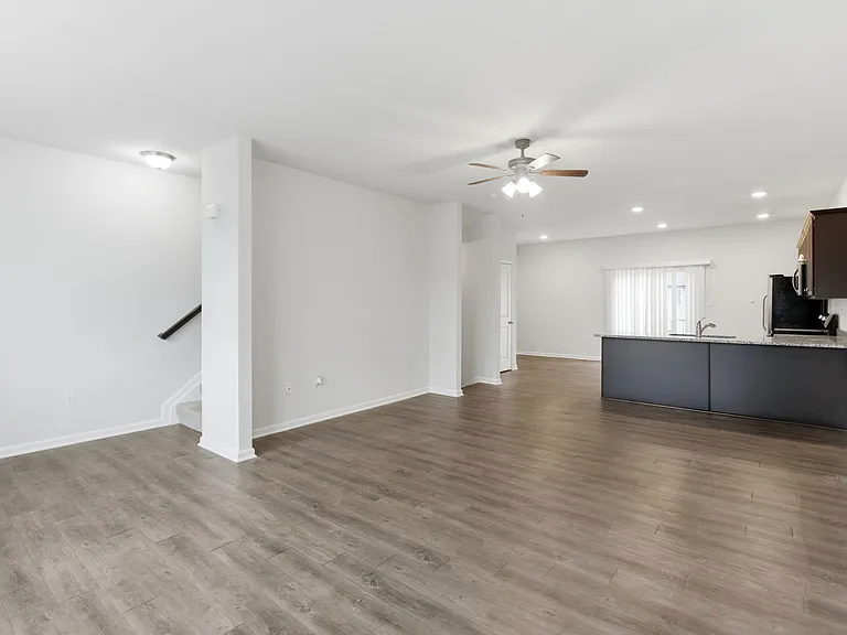 293 Magellan Dr — Photo 16