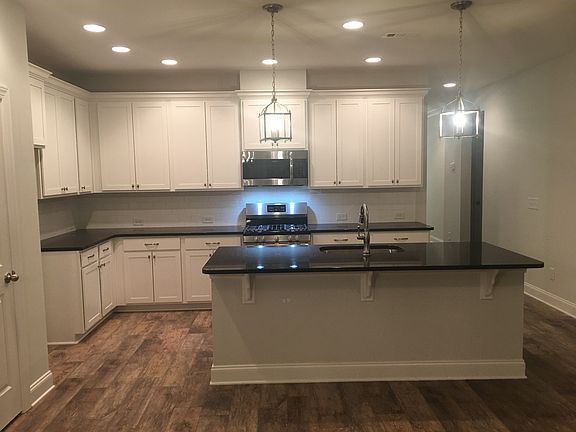 3rd image of 421 Abington Dr #530