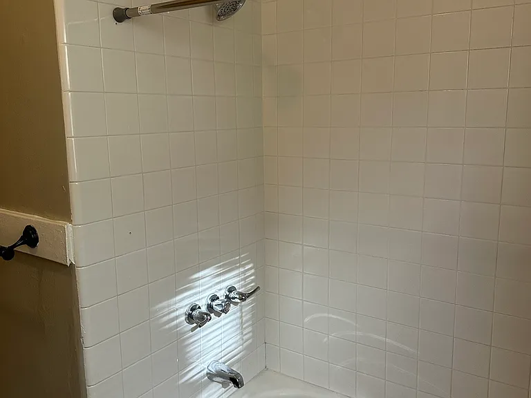 401 S Verdugo Rd #1 — Photo 5