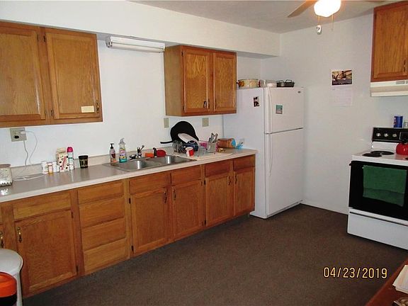 4th image of 110 Pearl St