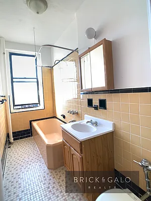 Rented by BRICK & GALO REALTY CORP | media 5