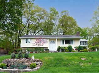 122 Edgewood Rd, Ossining, NY 10562