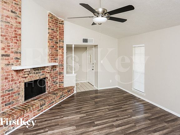 2nd image of 7916 Iola Dr