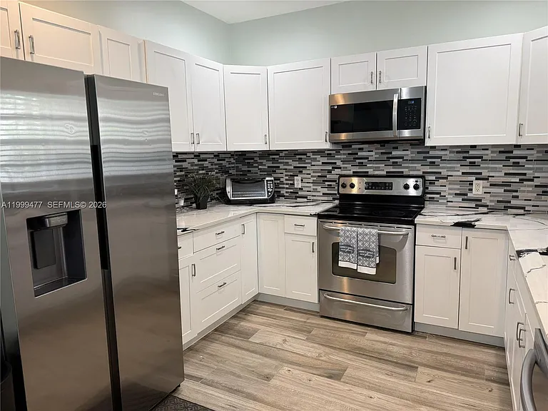 3304 Lisa Ln #102 — Photo 16