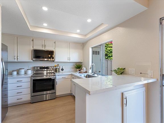 3rd image of 3145 Loma Verde Dr APT 13