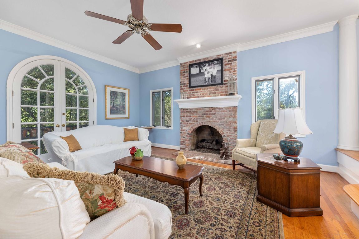 next background image