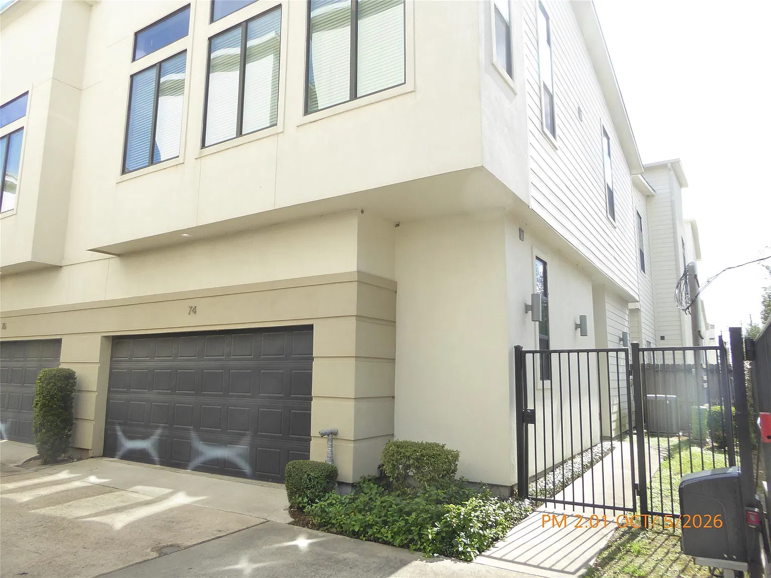 3 bed, 2.0 bath, 1460 sqft, $2,100 — Photo 1