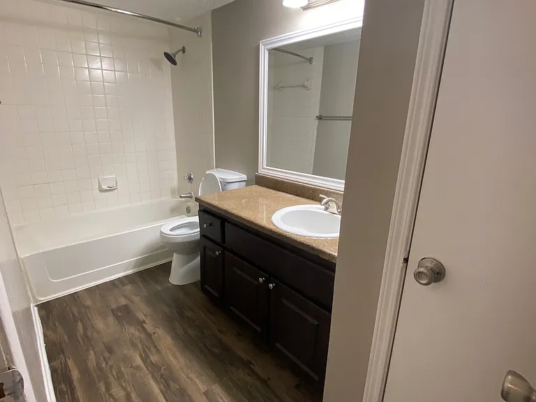Walnut Creek Apartments — Photo 44