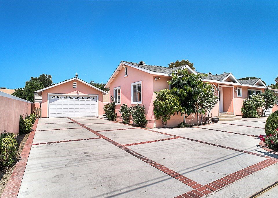 1st image of 8727 Lindley Ave