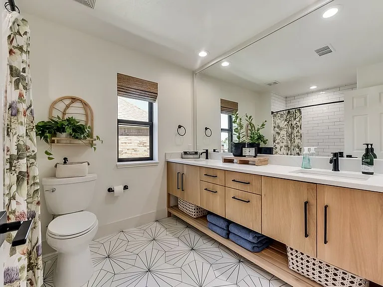 2216 Ridgecrest Trl — Photo 42