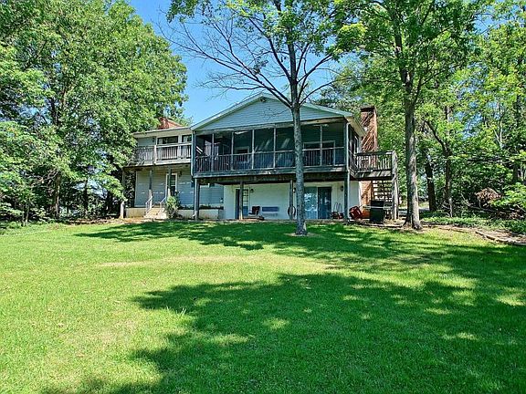 2nd image of 212 Gross Point Dr