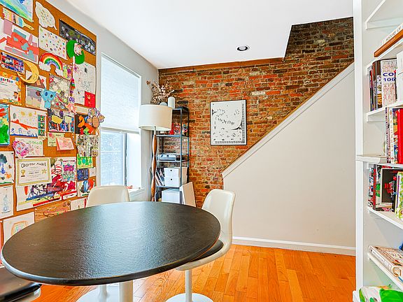 4th image of 722 Kater St #2