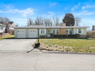 33 Hilltop Ave, West Warwick, RI, 02893