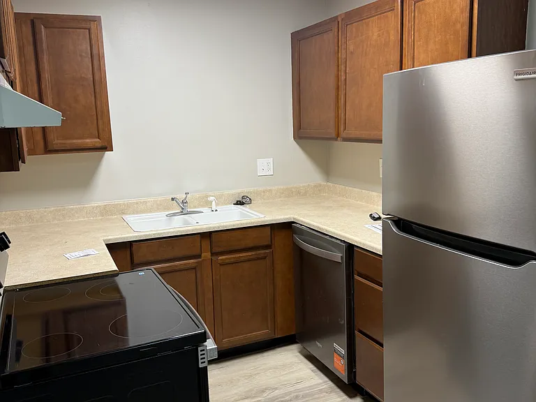 420 N Main St #12 — Photo 5