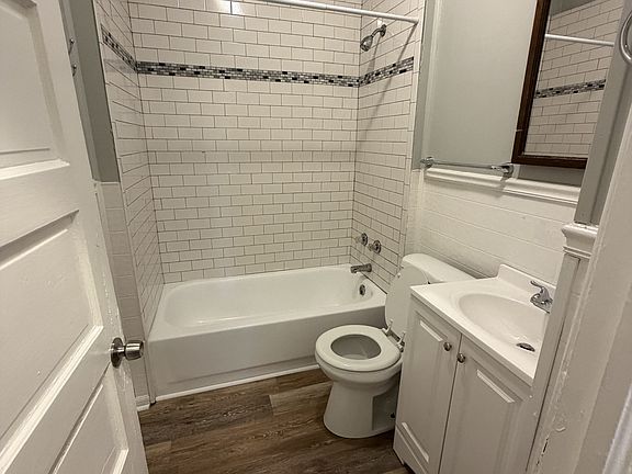 4th image of 929 Lafayette Ave #1