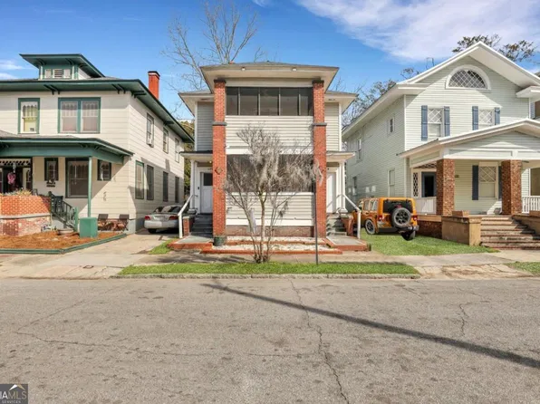 628 E 38th St #A, Savannah, GA 31401