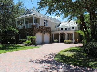 9988 SE Cottage Ln, Hobe Sound, FL 33455