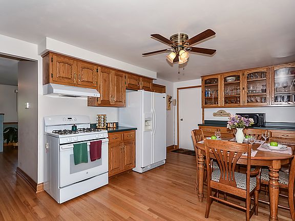 5th image of 1737 Norwell Ln