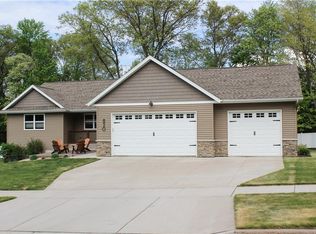 820 Rusty Ct, Altoona, WI 54720