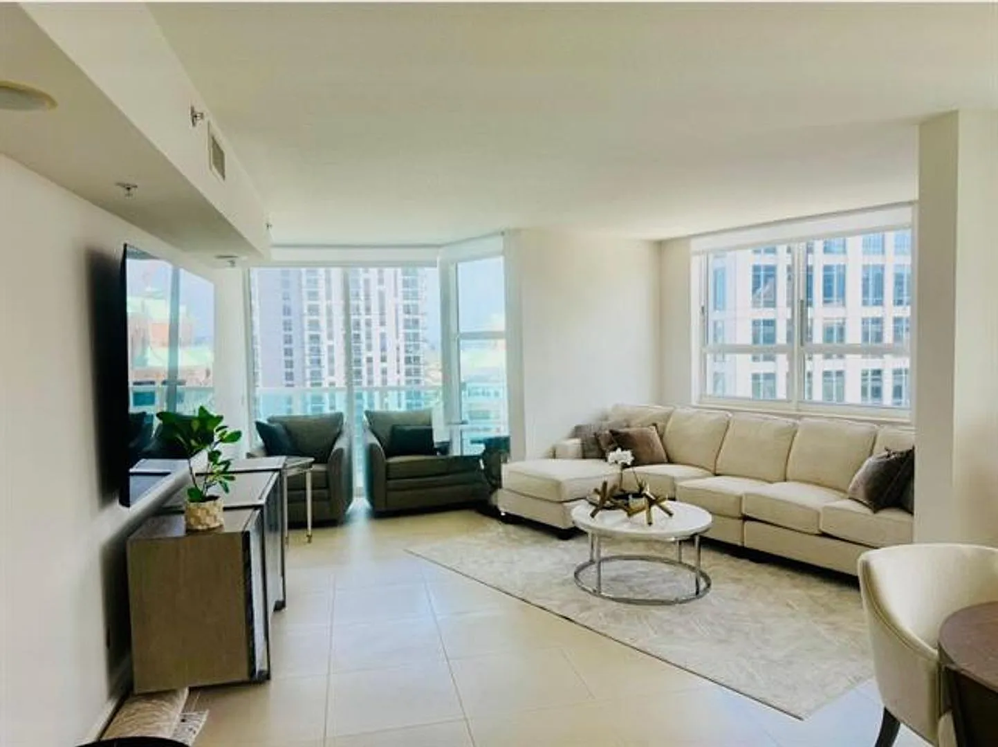 350 SE 2nd St cu-2630, Fort Lauderdale, FL 33301 — Photo 2