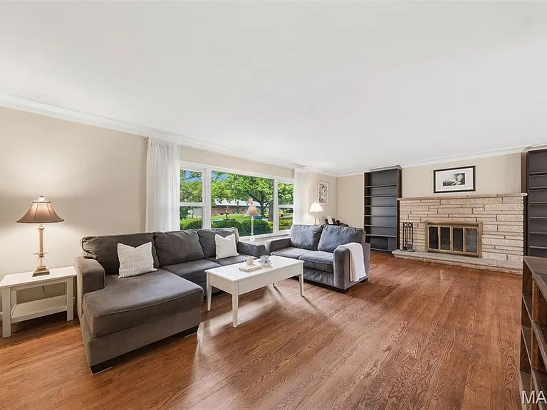 23 Beaver Dr — Photo 3