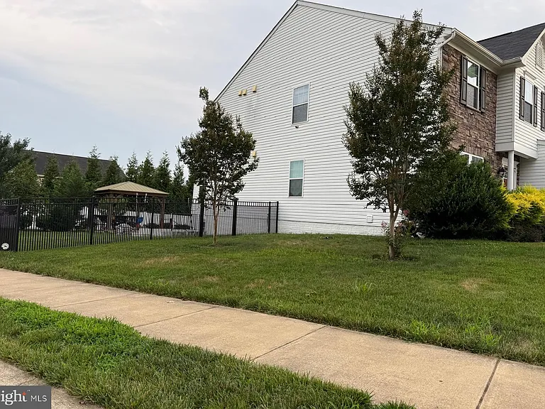1 Warbler Ct — Photo 15