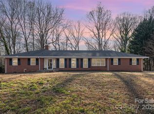 1210 Brookwood Dr, Shelby, NC 28150