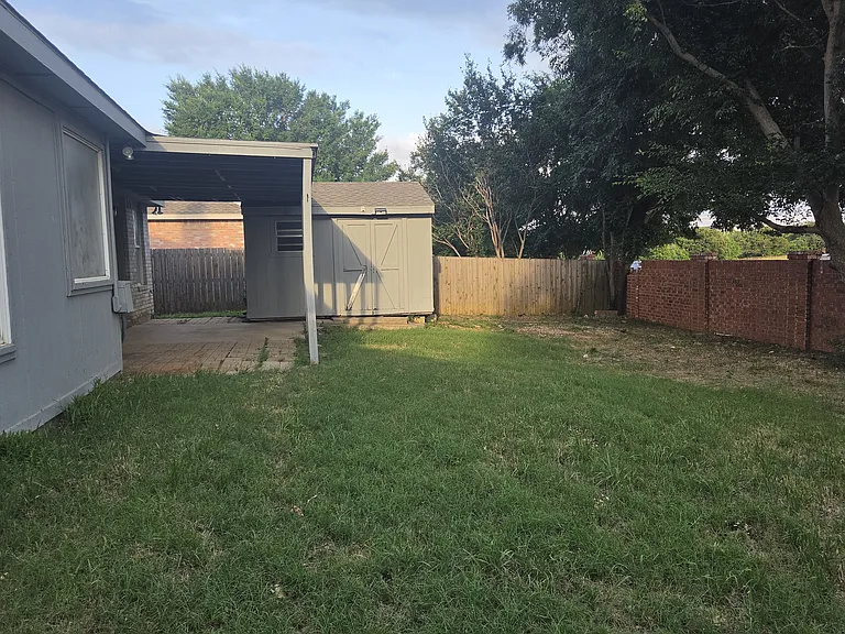 3304 Sparta Dr — Photo 23